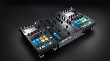 Native Instruments Traktor Kontrol D2