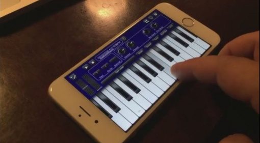 Bismark BS-16i Synthesizer App 3D Touch iPhone 6s Atfertouch