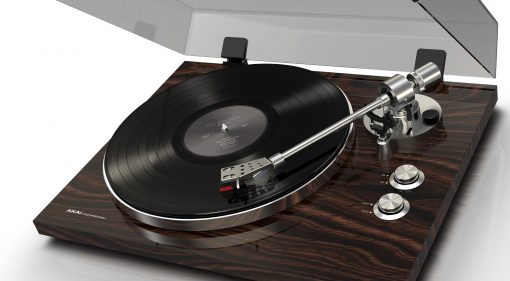 AKAI BT-500 Turntable