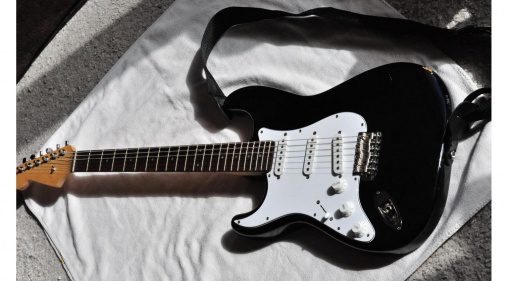 Original Kurt Cobain Fender Stratocaster Cooper Owen Auktion Front