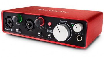 Focusrite Scarlett 2i2 2nd Gen Front Slant