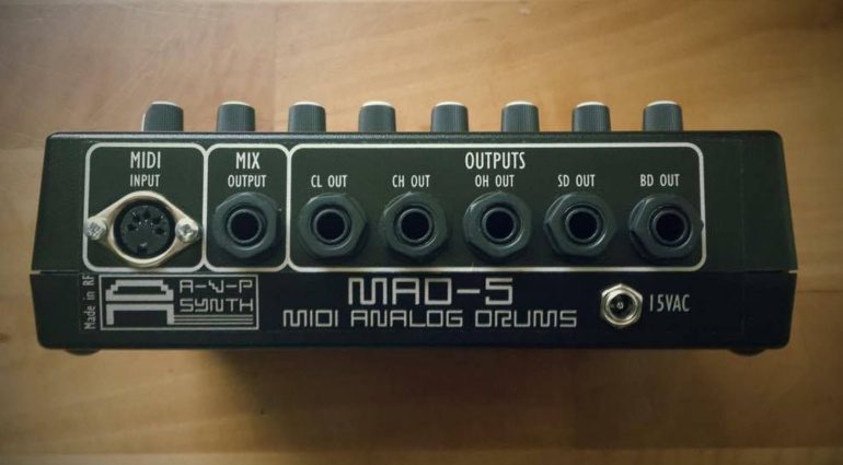 AVP Synth MAD-5 - analoge MIDI-Drummachine aus Russland