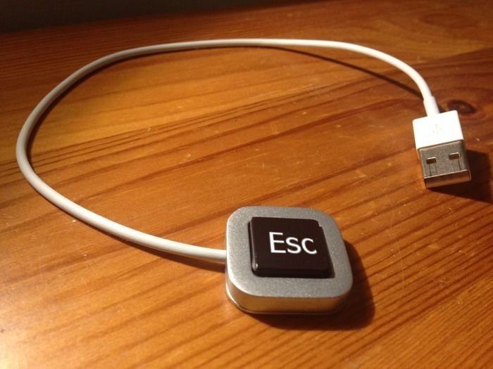 Apple USB Excape Key Reddit Mockup