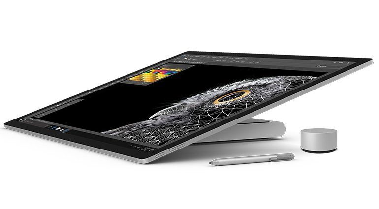 Microsoft Surface Studio zusammen geklappt