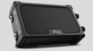 IK Multimedia iRig Nano Amp Front SChraeg Grau