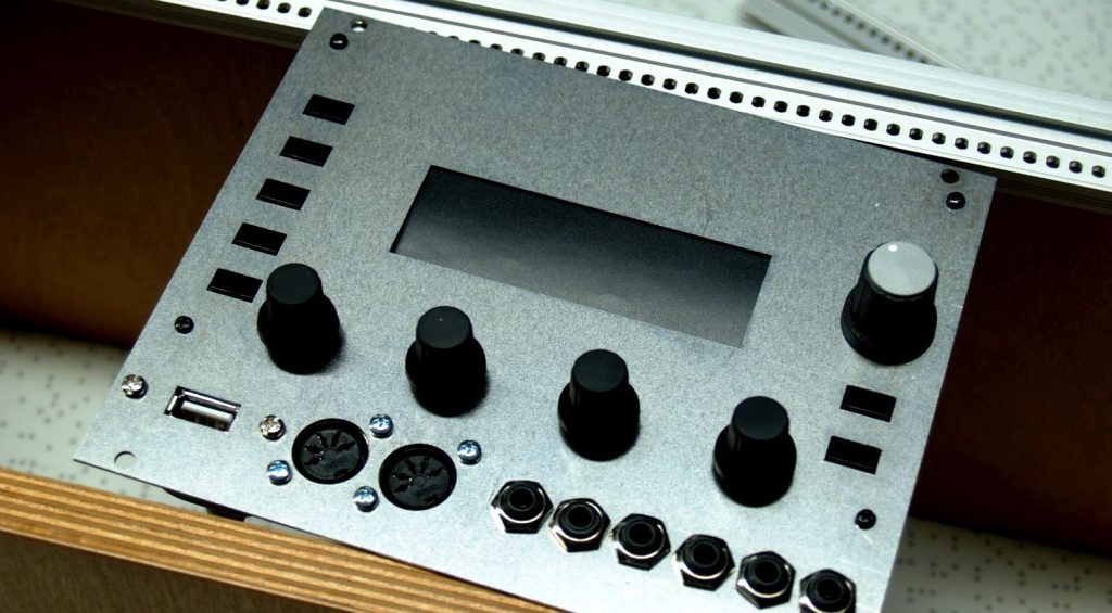 6 OP FM Synthesizer fürs Eurorack Kommt PreenFM als Modul? gearnews.de