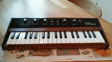DIY String Synthesizer Arduino Analog Low Pass MIDI Keys Front