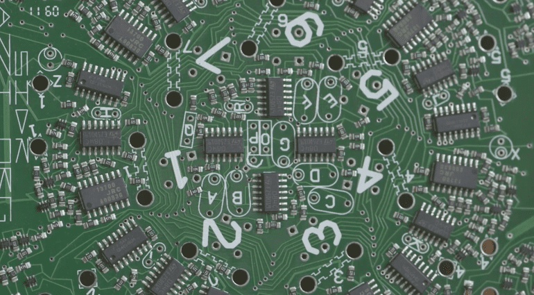 Gonzo Circuits - eine Dokumention über den eingefleischten Synthesizer-Entwickler Peter Blasser