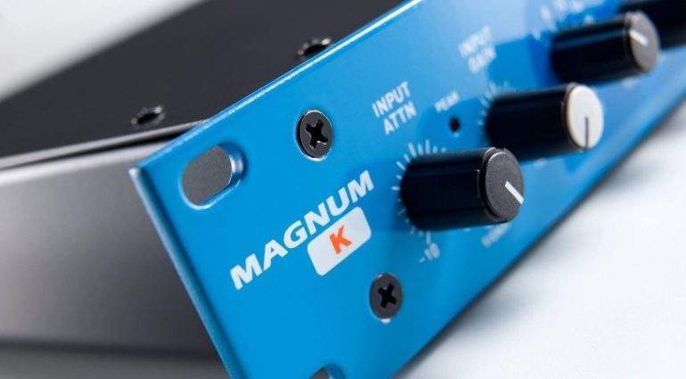 Maag Audio Magnum-K Kompressor Hardware Rack Front Close Titel