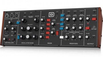 Behringer D-Synth Minimoog Clone Slant Front