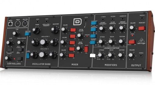 Behringer D-Synth Minimoog Clone Slant Front