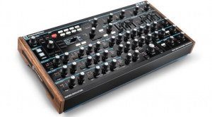 Novation Peak Leak Slant 2 Synthesizer