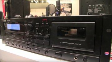 Tascam CDA580 Kassette Deck HiFi Rack Front