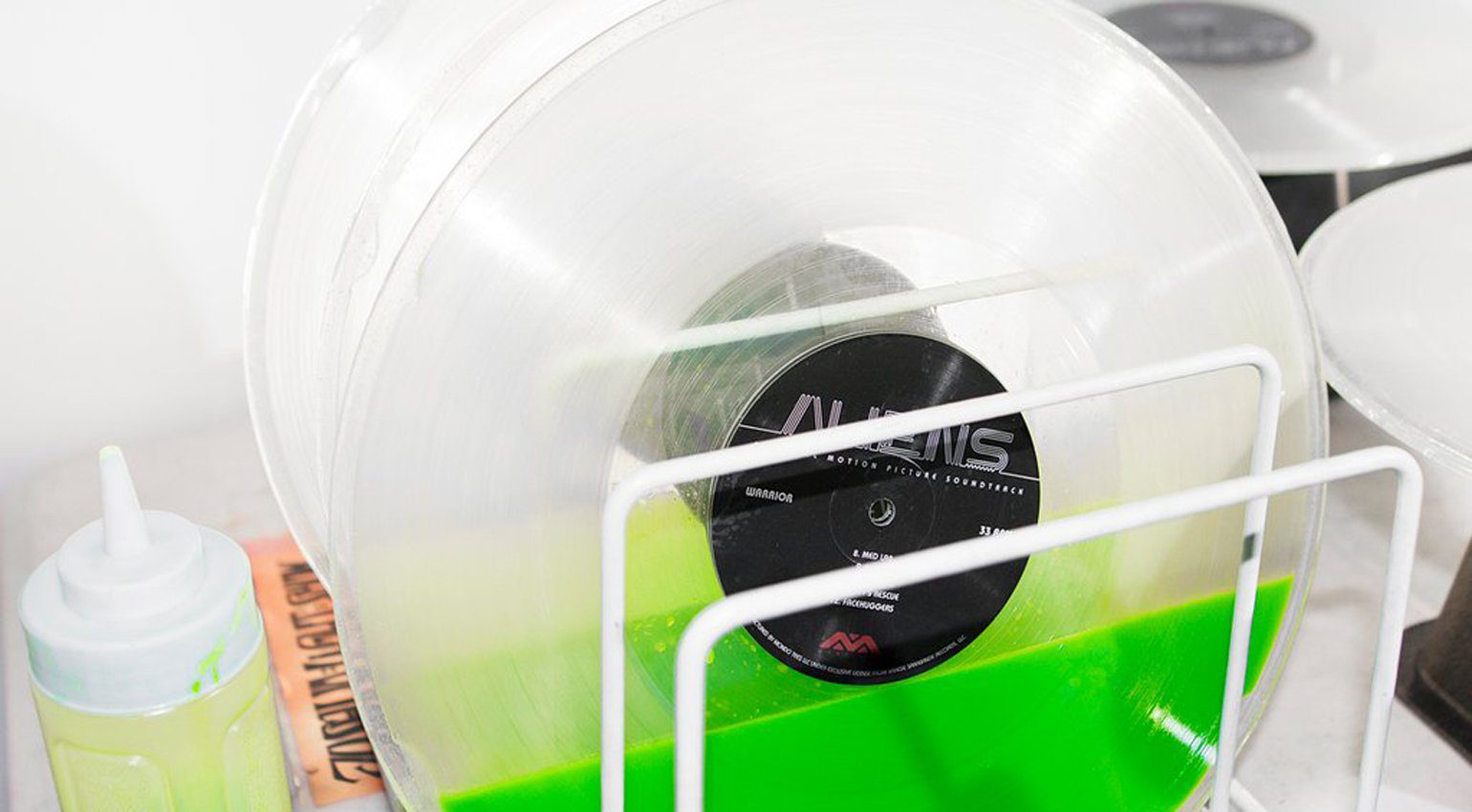Alien Vinyl Liquid Fills
