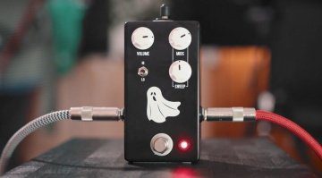 JHS Haunting Mids Pedal Front