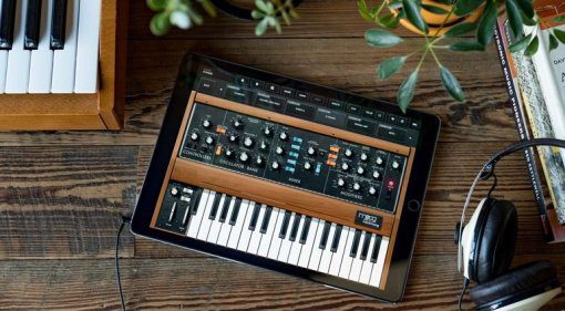 moog-model-d-ios