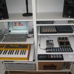 Synths im Schrank