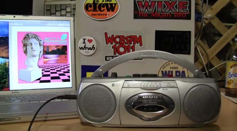 Voporwave mit einer Aiwa Boombox