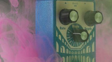 Earthquaker Devices Aqueduct Vibrato Effektpedal Teaser