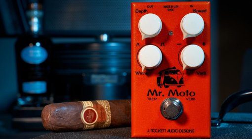 J Rocket Audio Designs Mr Moto Tremolo Reverb Pedal Front