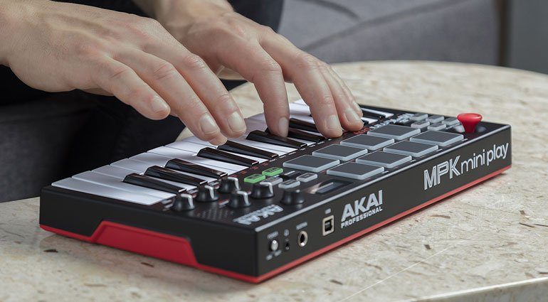 Akai MPK Mini Play: ab sofort mit Sounds on-board!