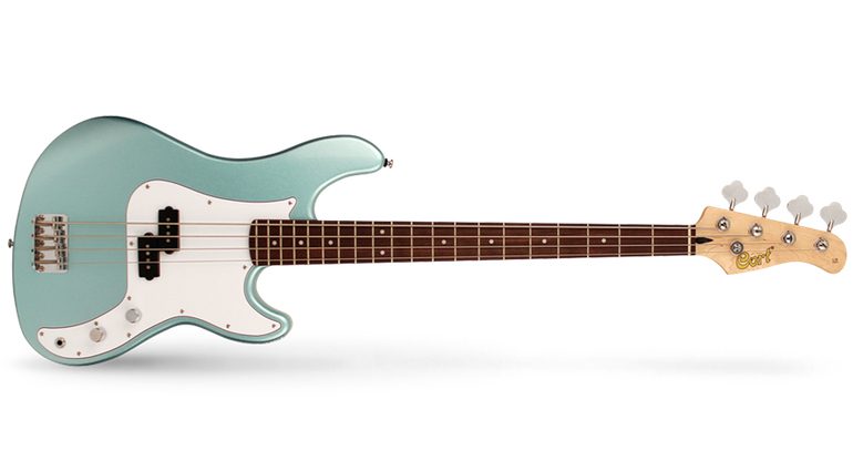 Der Cort GB54P Bass in Seafoam Pearl Green.