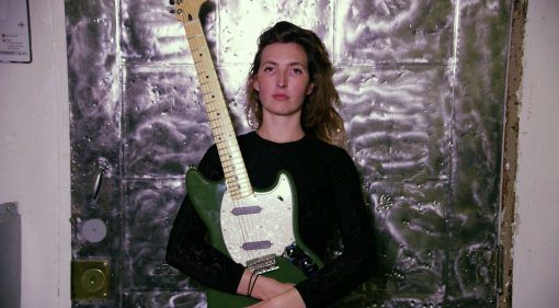 Frauen E-Gitarre Warpaint Fender Offset Mustang TEaser