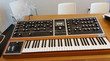 Moog One - EMC