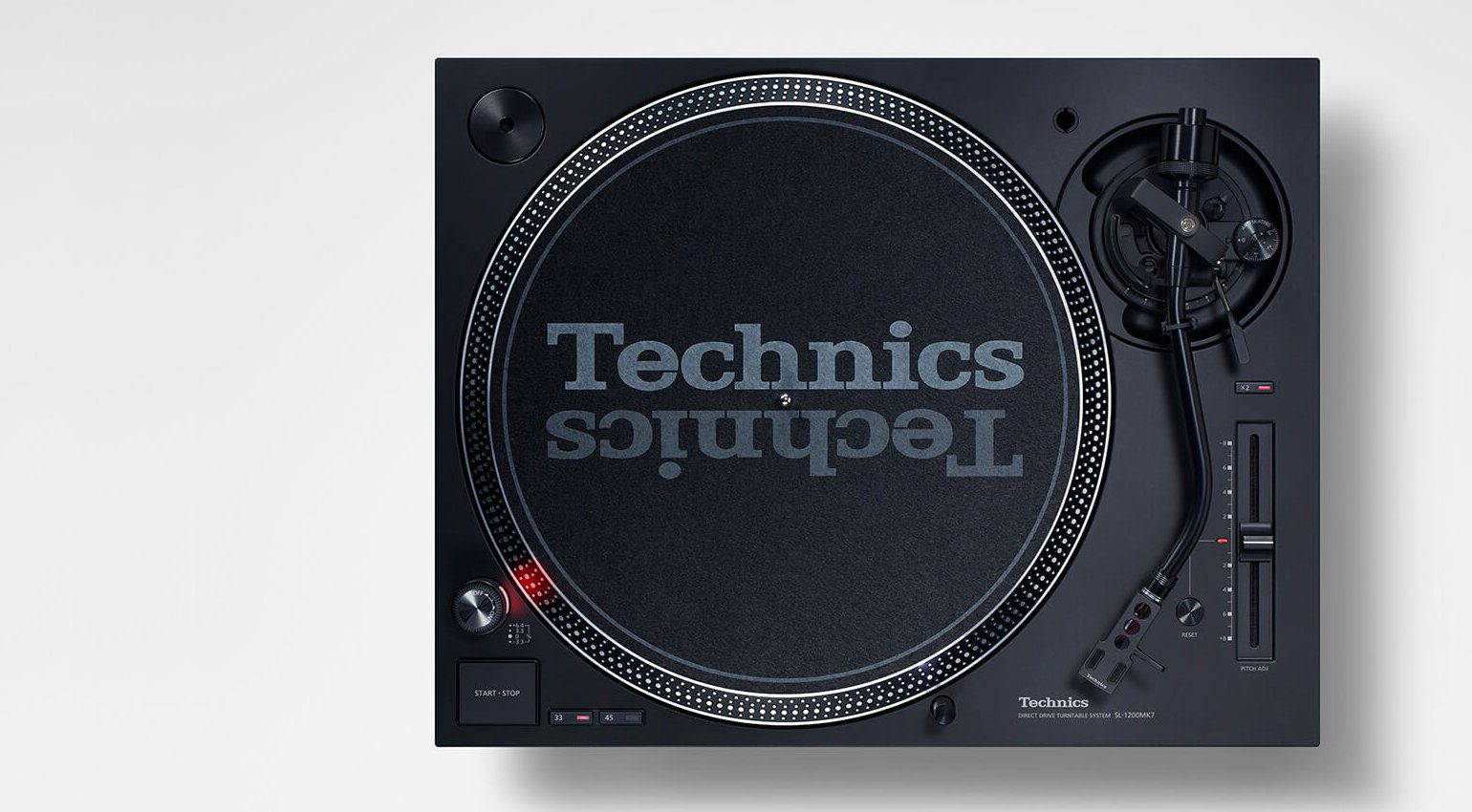 Technics SL-1200MK7 / SL-1210MK7