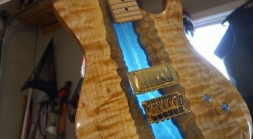 Burls-Art-River-Guitar