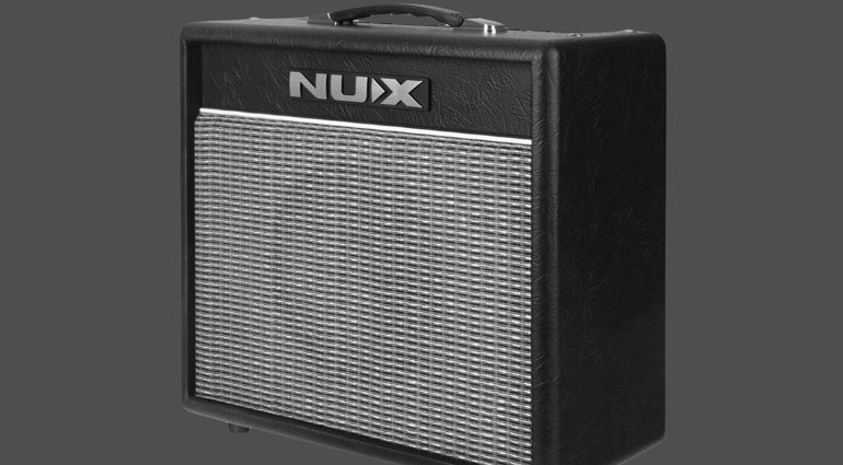 NUX-Mighty-BT20-Bluetooth-practise-amp