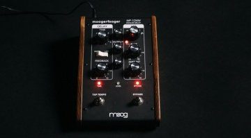 MF-104M-Moogerfooger-Analog-Delay-1