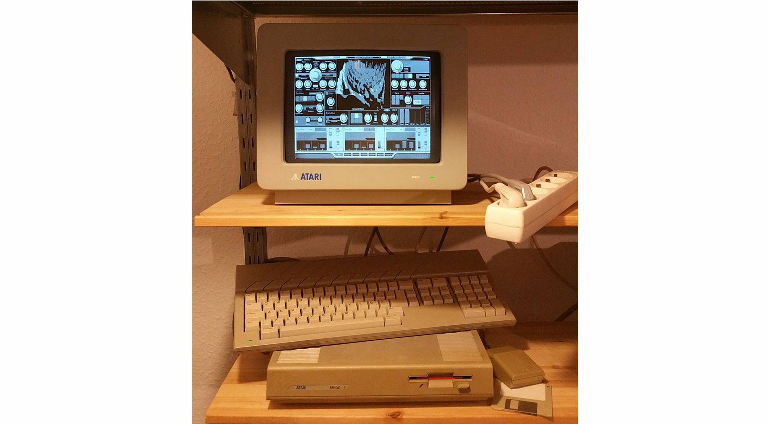 Waldorf Nave auf Atari Mega ST