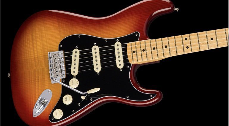 Fender-Rarities-Flame-Ash-Top-Stratocaster-
