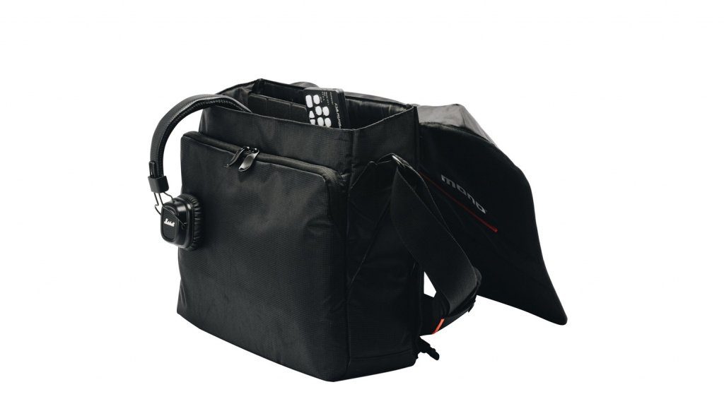 MONO Relay Messenger Bag