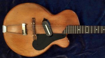 O.W.-Appleton-claimed-that-in-1943-he-brought-a-solid-body-single-cutaway-electric-Spanish-style-guitar