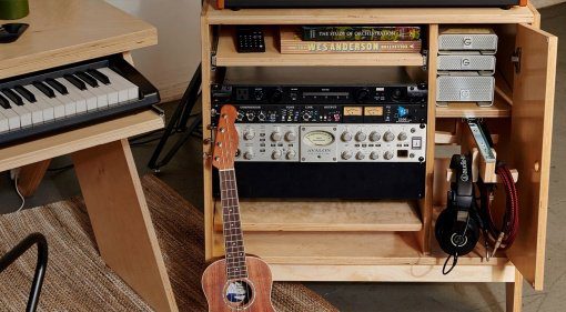 Output Sidecar & Stands - neue Studiomöbel für Platform