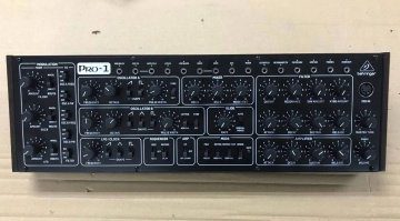 Behringer Pro-1 Synthesizer wird ausgeliefert!