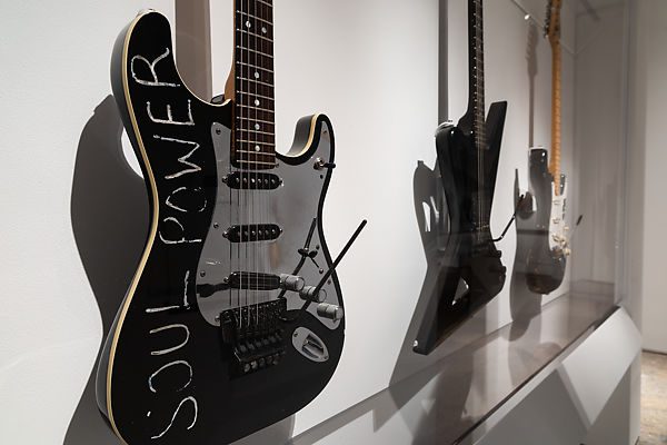 ORiginal Soul Power STratocaster Tom Morello Museum