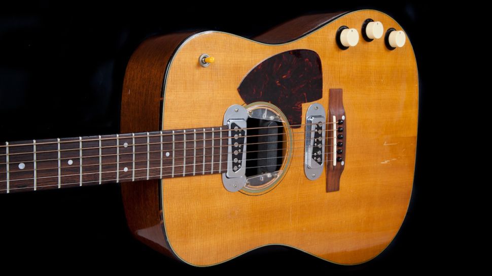 Kurt Cobain Martin D-18E Akustikgitarre Auktion 3