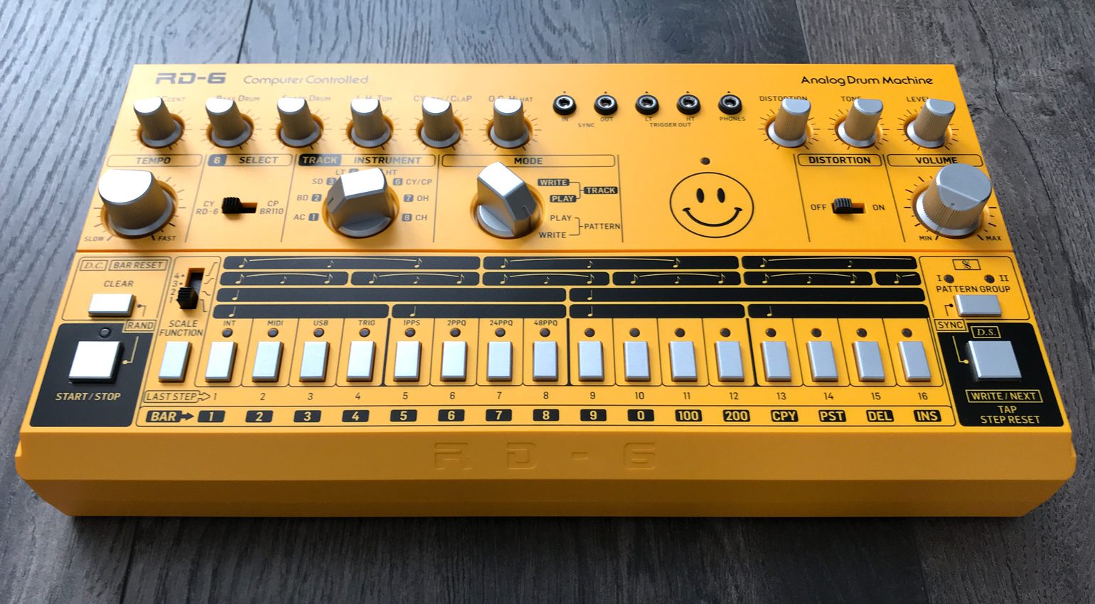 Behringer RD-6