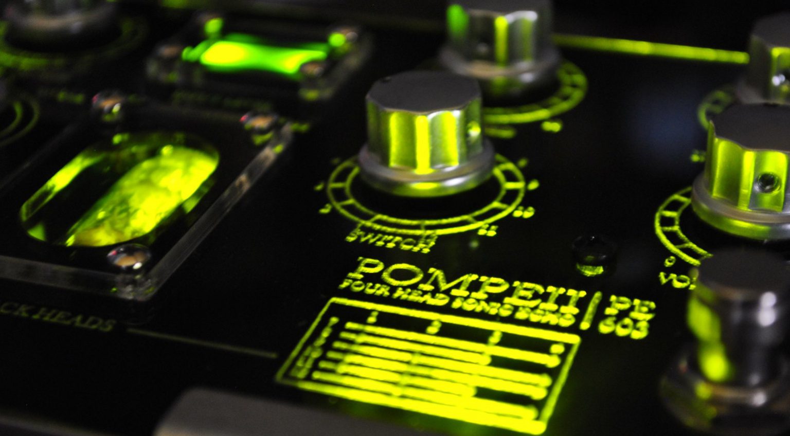 Pink Floyd Delays im Pedal Pompeii PE603 gearnews.de