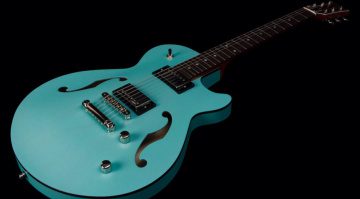 Godin Montreal Premiere HT Laguna Blue Teaser