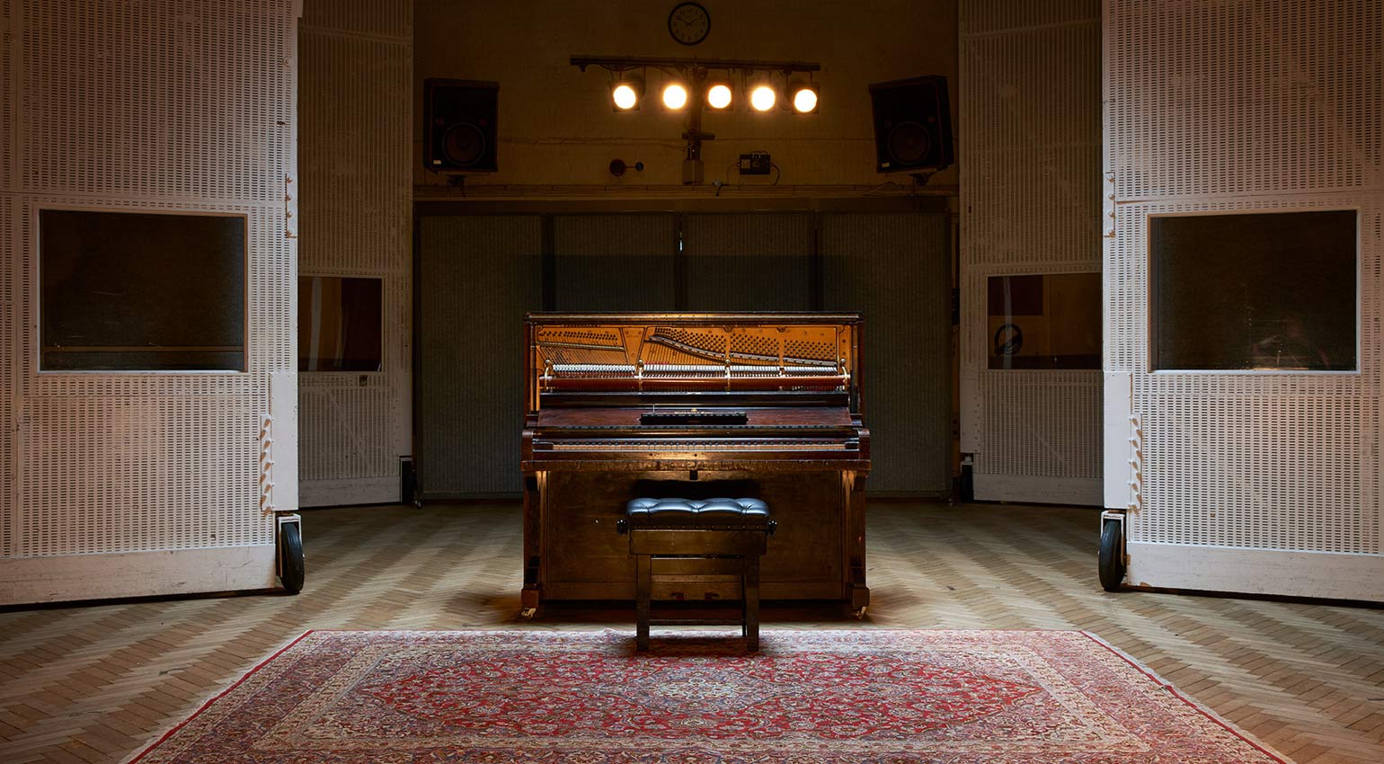 Spitfire Audio Mrs Mills Piano