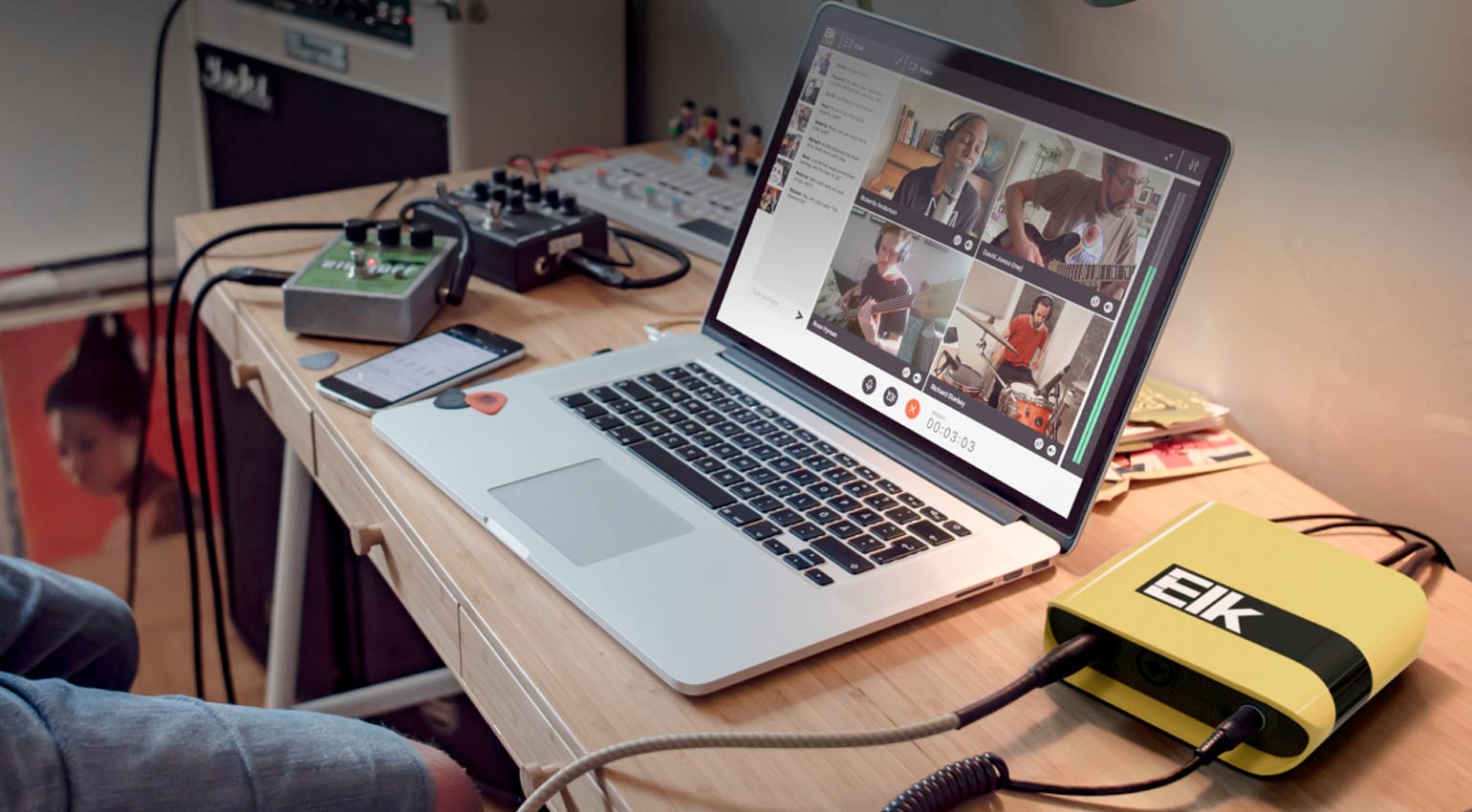 Online- Kollaboration mit Elk Audio Elk LIVE