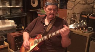 Howard Alexander Dumble spielt Gibson Les Paul im Studio