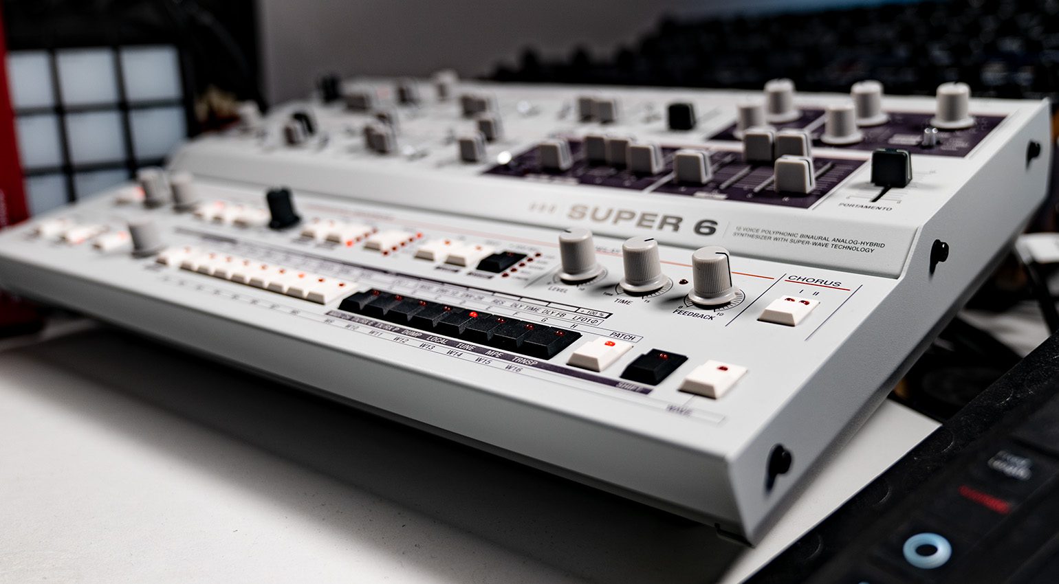 Angecheckt: UDO Audio Super 6 Desktop Synthesizer - Best of 2022