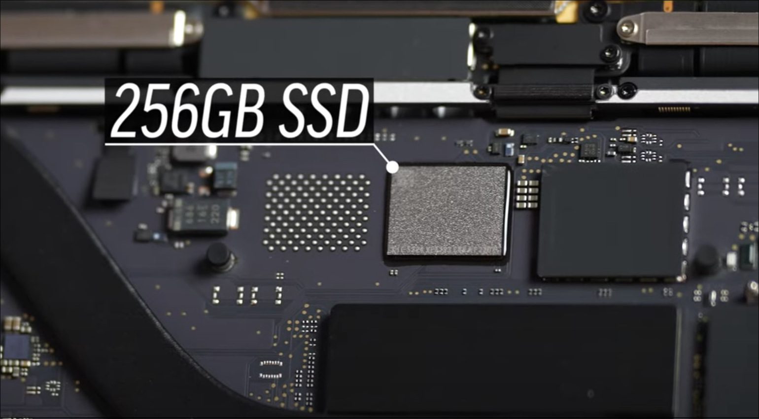 SSD des 13" Apple Macbook Pro mit M2 langsamer als Macbook Pro M1!