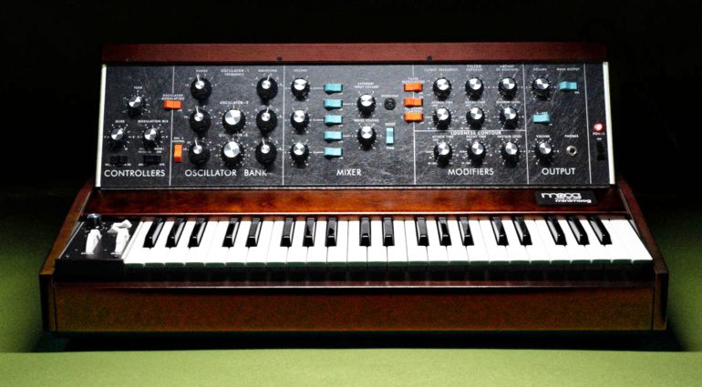 Moog Minimoog Model D