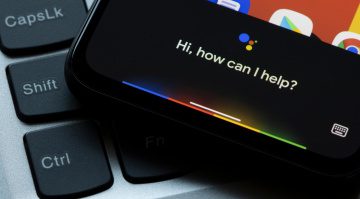 Google Assistant KI verrät winzige Samples in Popsongs!